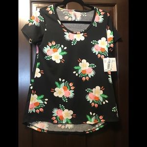 Lularoe Classic Tee XS